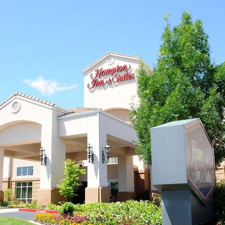 Hampton Inn & Suites Redding Eksteriør billede