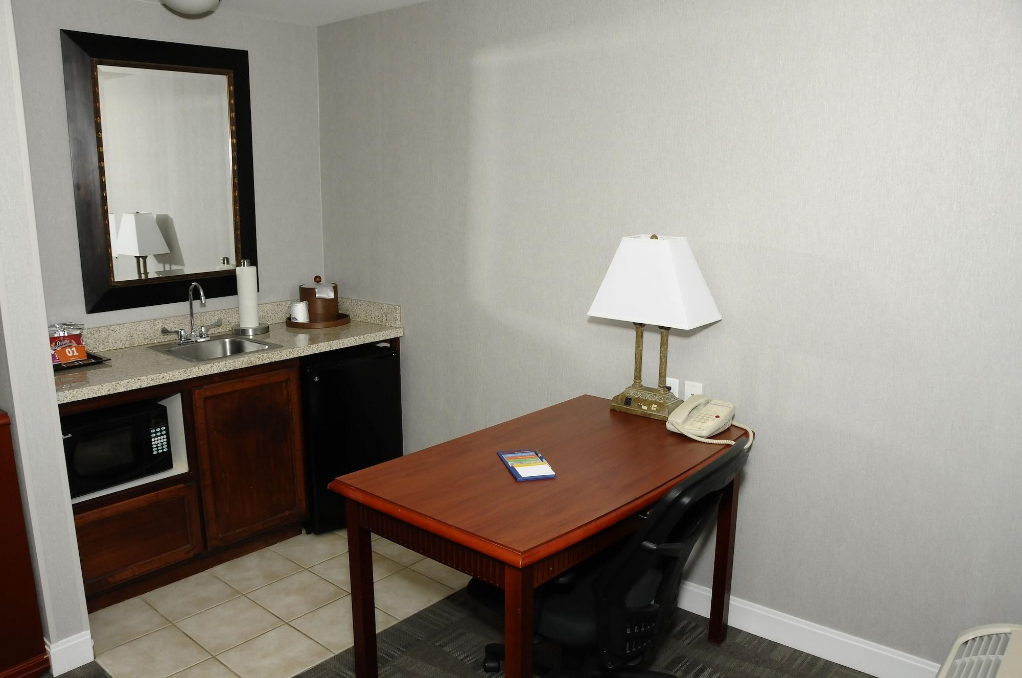 Hampton Inn & Suites Redding Eksteriør billede
