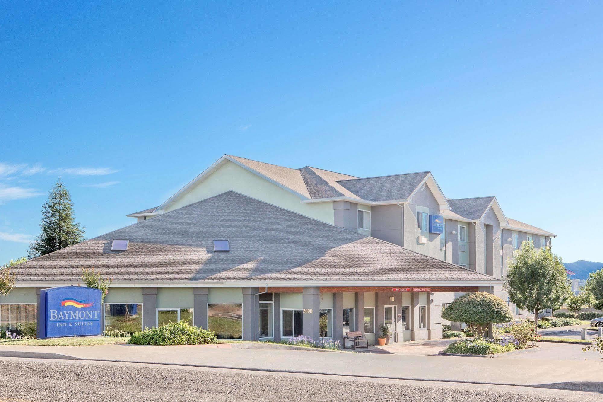 Hampton Inn & Suites Redding Eksteriør billede